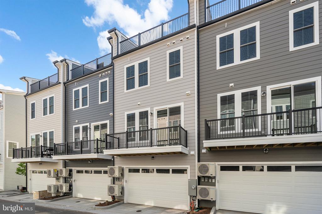 13928 AVIATION PLACE