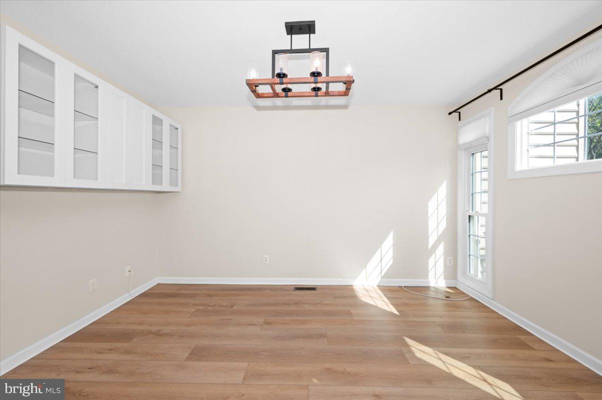 4576 FAIR VALLEY DRIVE