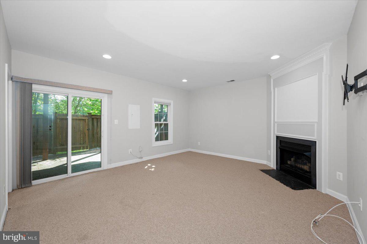 4576 FAIR VALLEY DRIVE