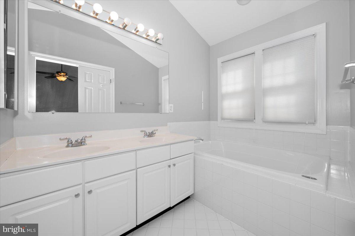 4576 FAIR VALLEY DRIVE