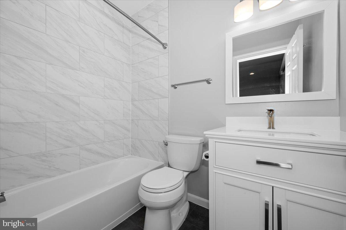 4576 FAIR VALLEY DRIVE