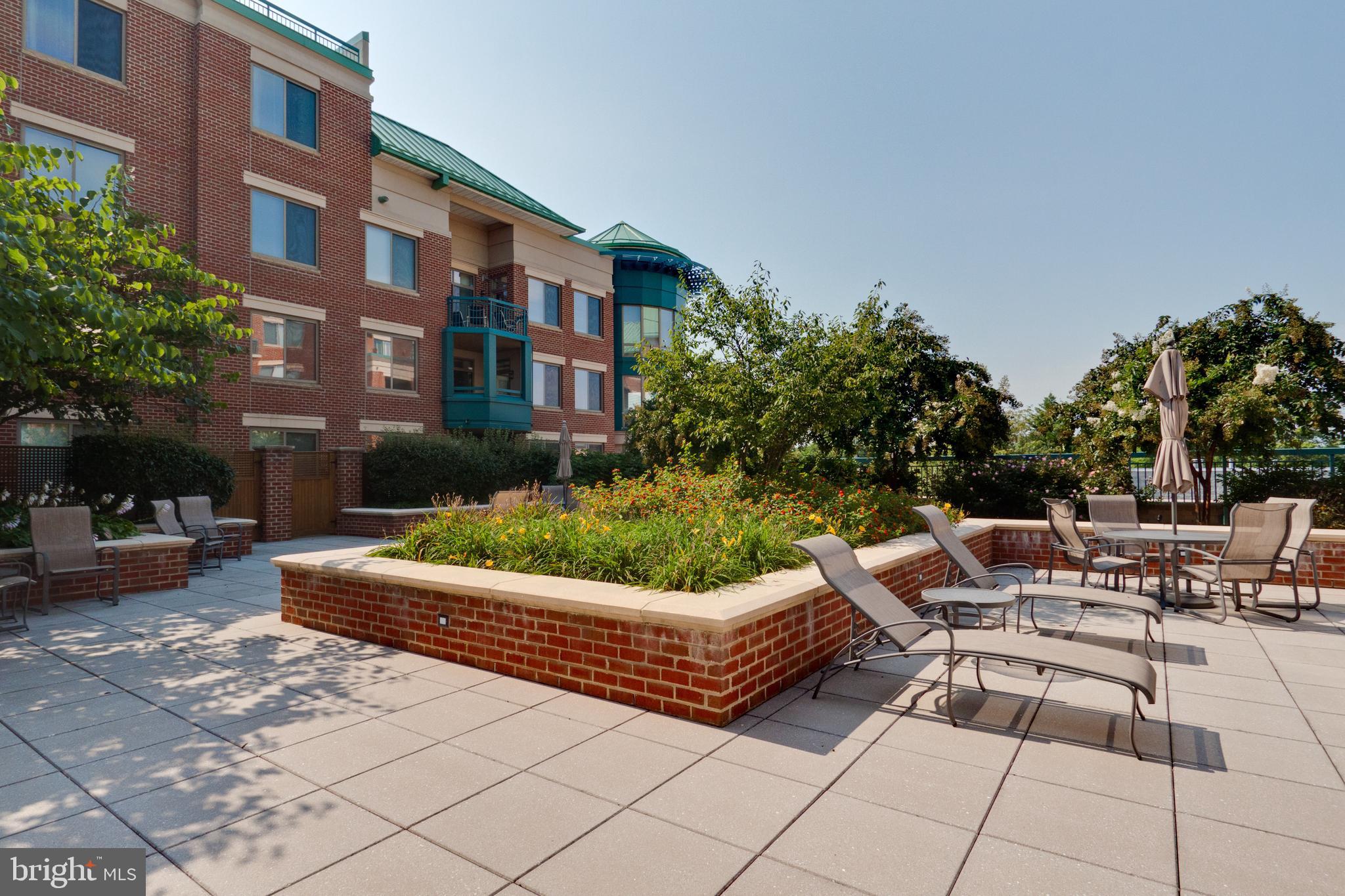 1450 EMERSON AVENUE 210