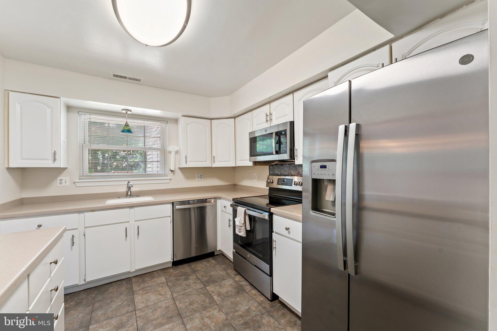 7656 STANA COURT