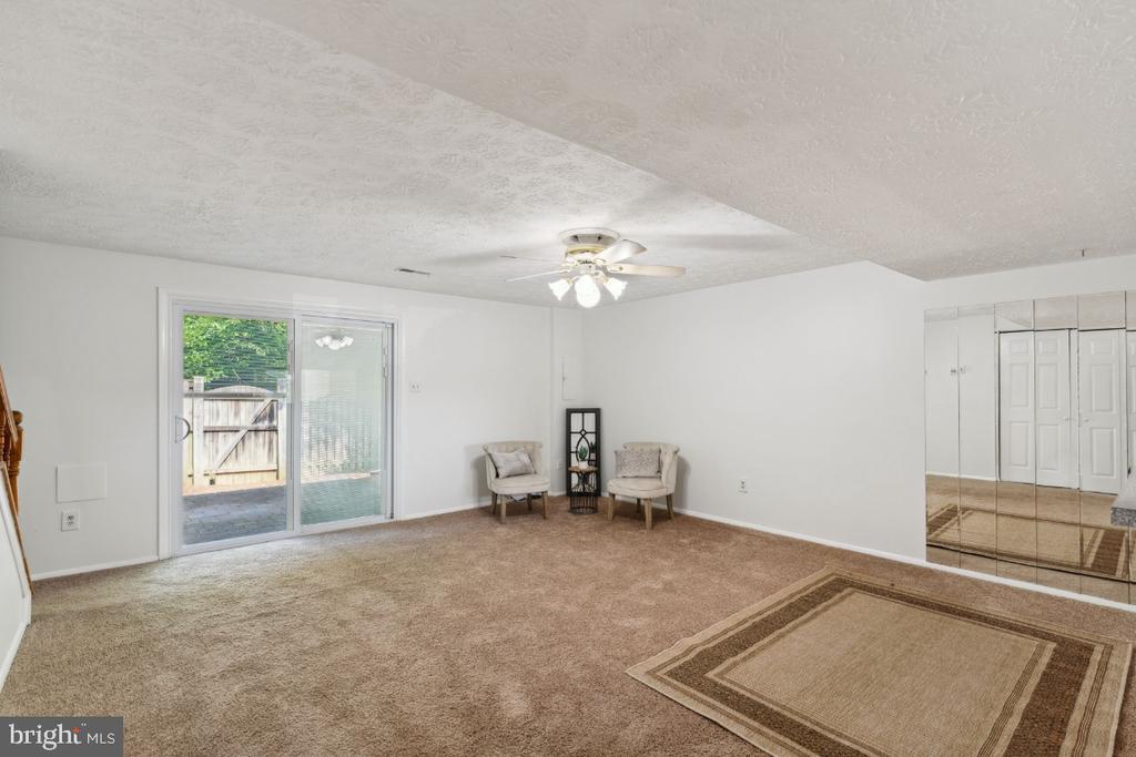 5543 HECATE COURT