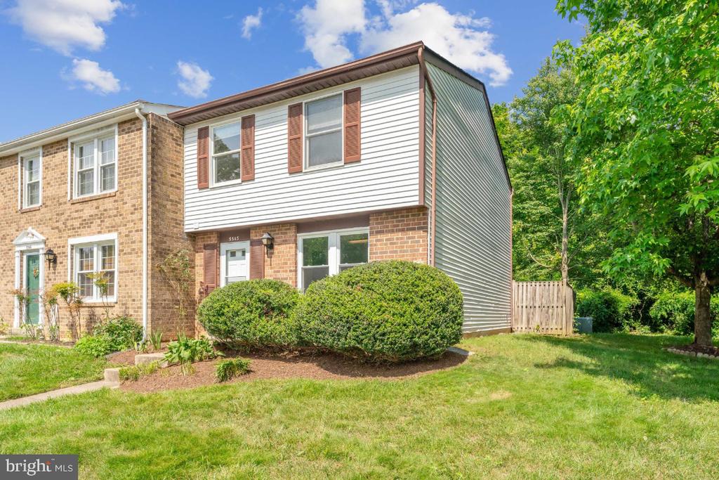 5543 HECATE COURT