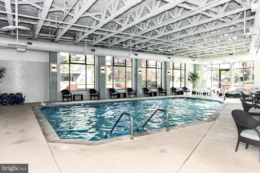 2960 VADEN DRIVE 2-406