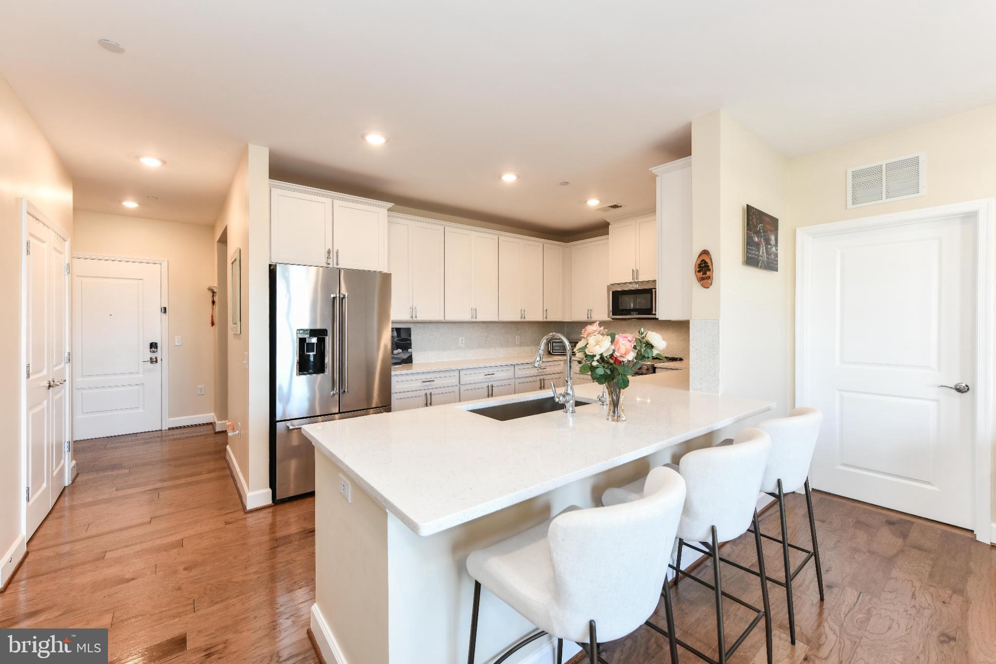 2960 VADEN DRIVE 2-406