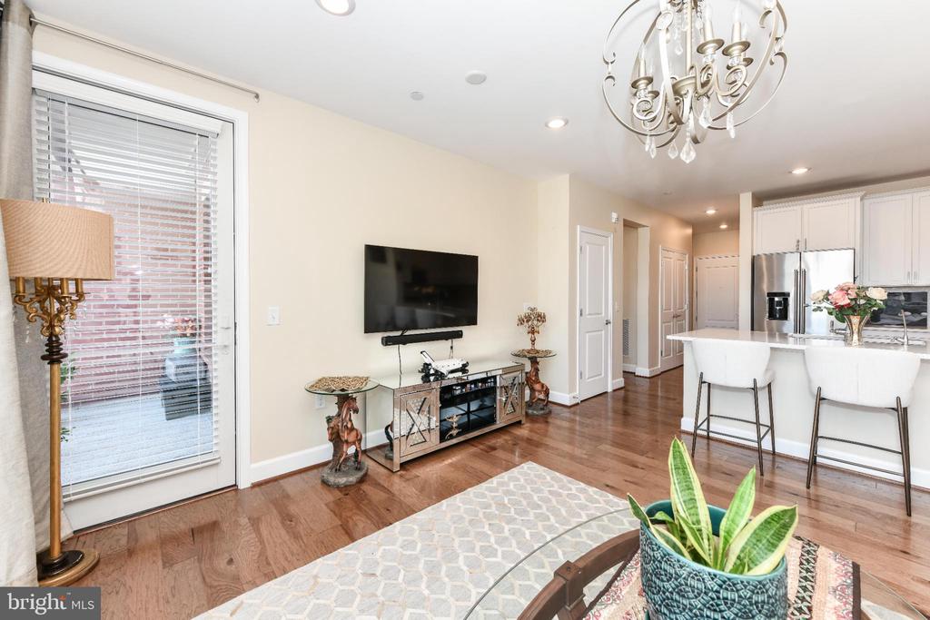 2960 VADEN DRIVE 2-406