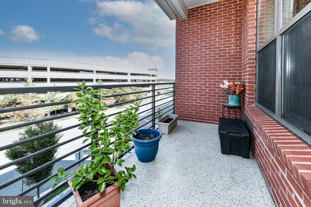 2960 VADEN DRIVE 2-406