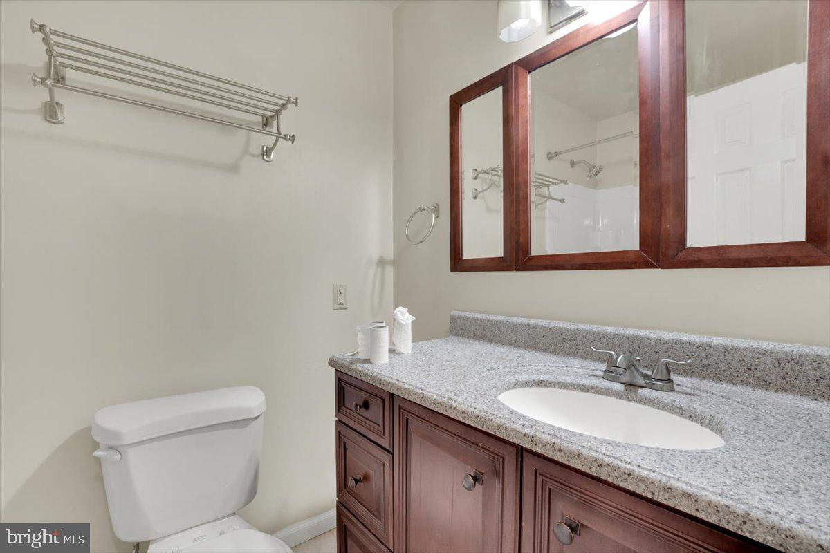 2904 OAKTON CREST PLACE