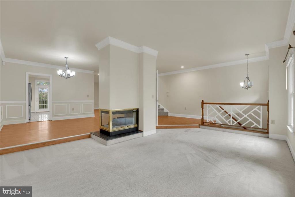 2904 OAKTON CREST PLACE