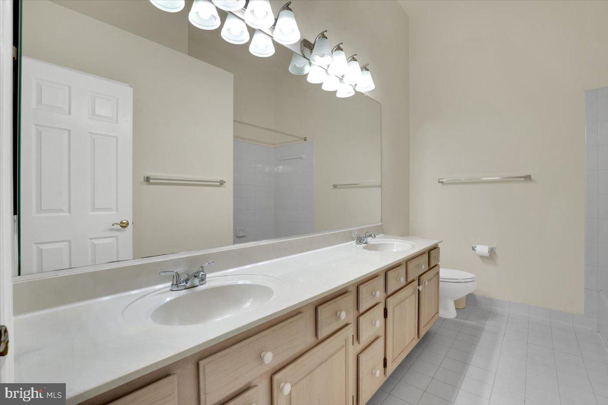 2904 OAKTON CREST PLACE