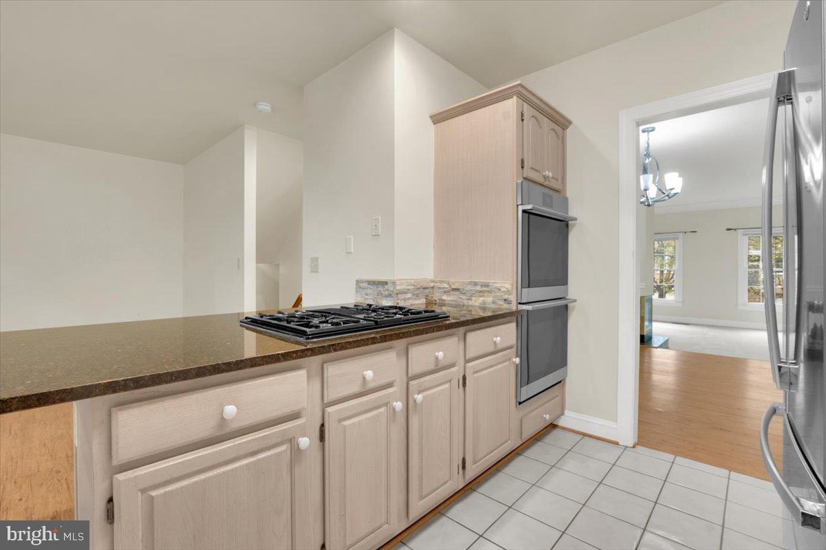 2904 OAKTON CREST PLACE