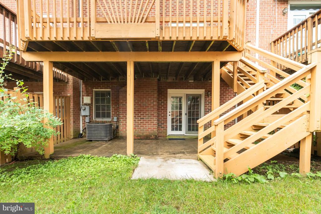 8165 MADRILLON COURT