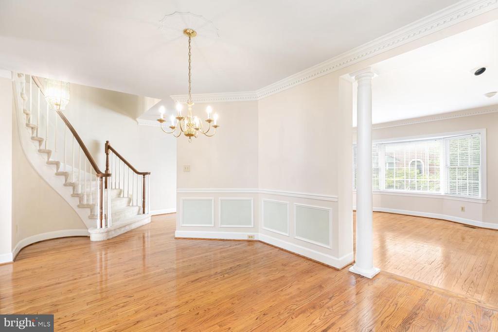 8165 MADRILLON COURT