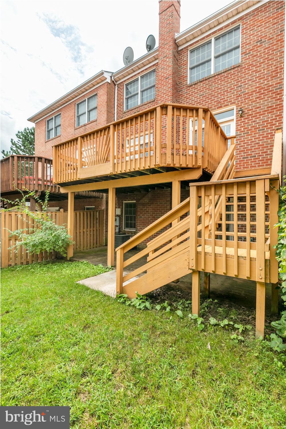 8165 MADRILLON COURT