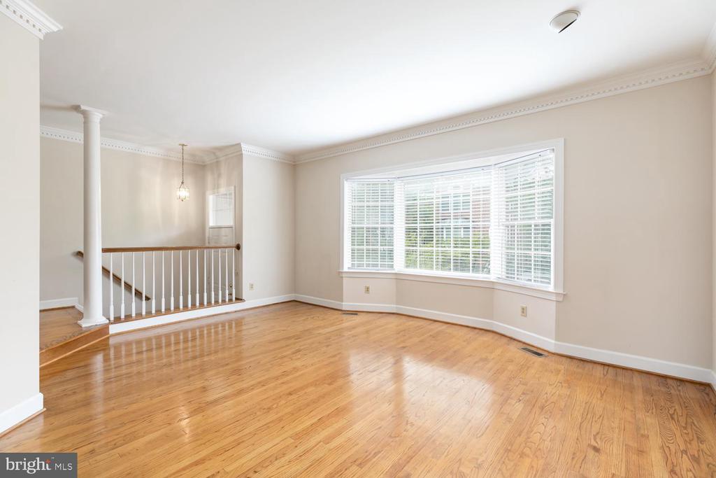 8165 MADRILLON COURT