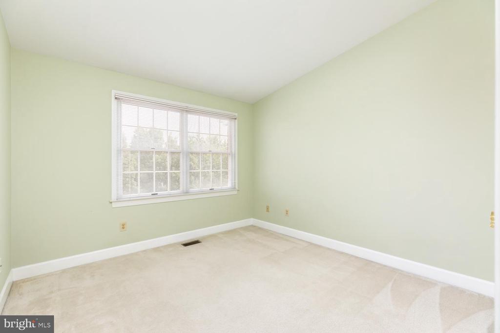 8165 MADRILLON COURT