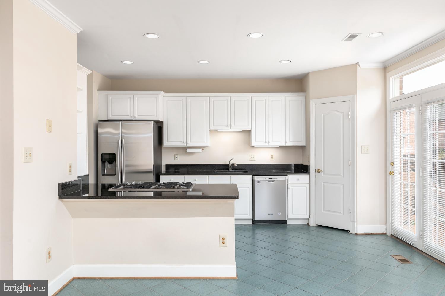 8165 MADRILLON COURT