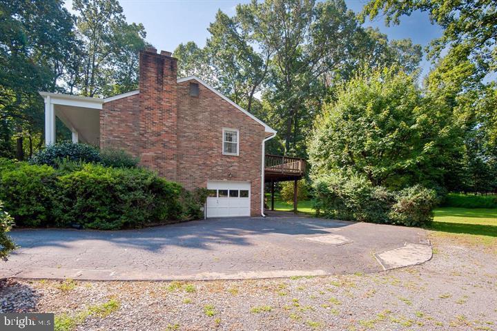 11328 VALE ROAD