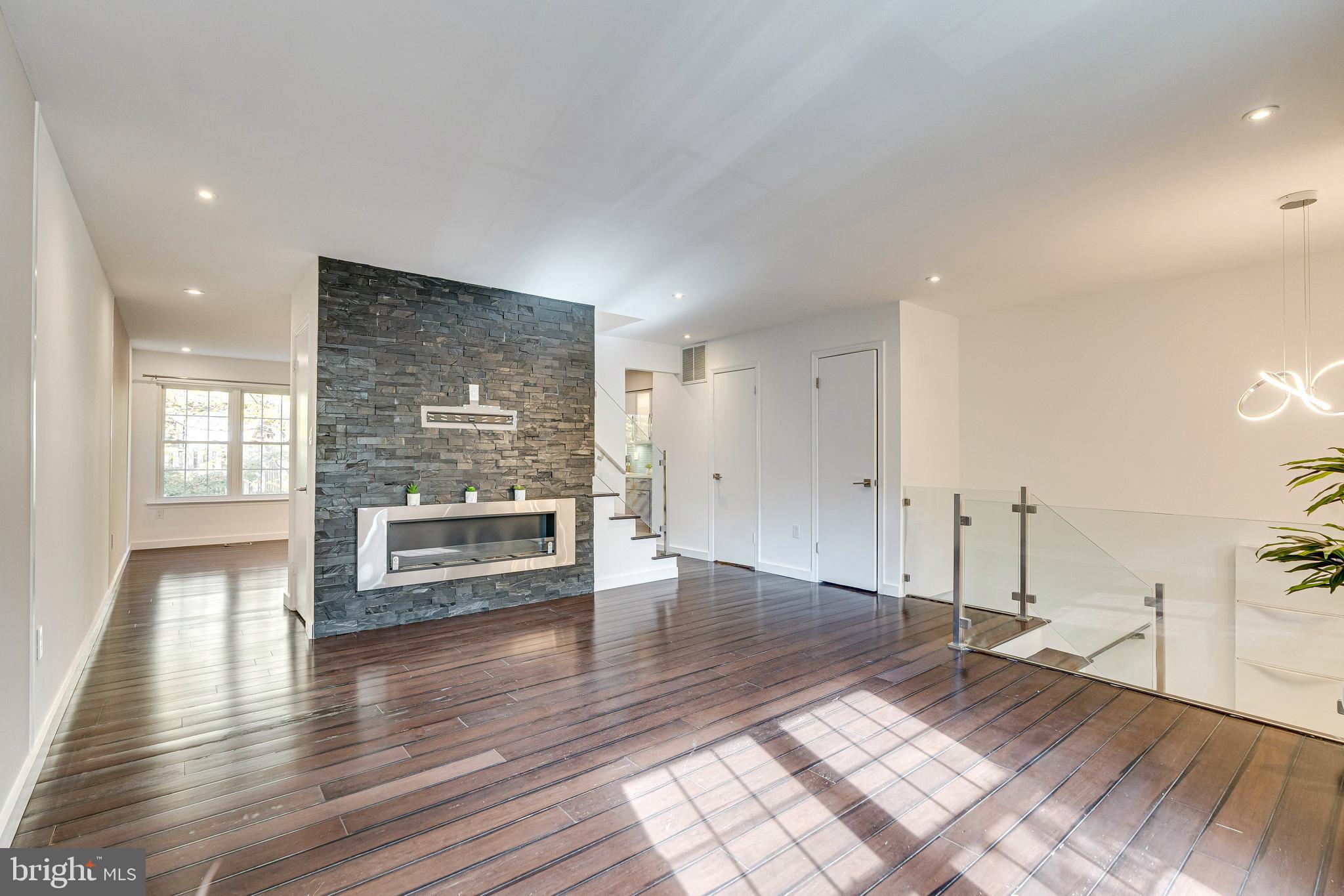 6153 FOREST CREEK LANE