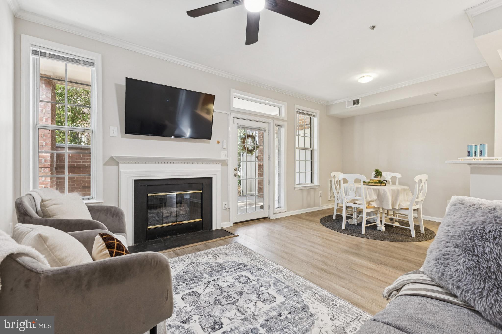 1361 GARDEN WALL CIRCLE 701