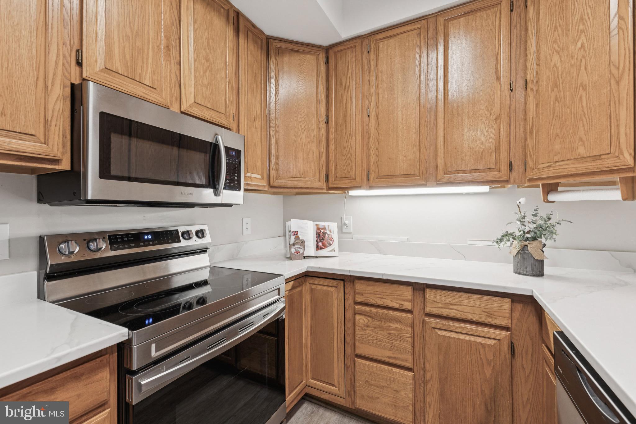 1361 GARDEN WALL CIRCLE 701