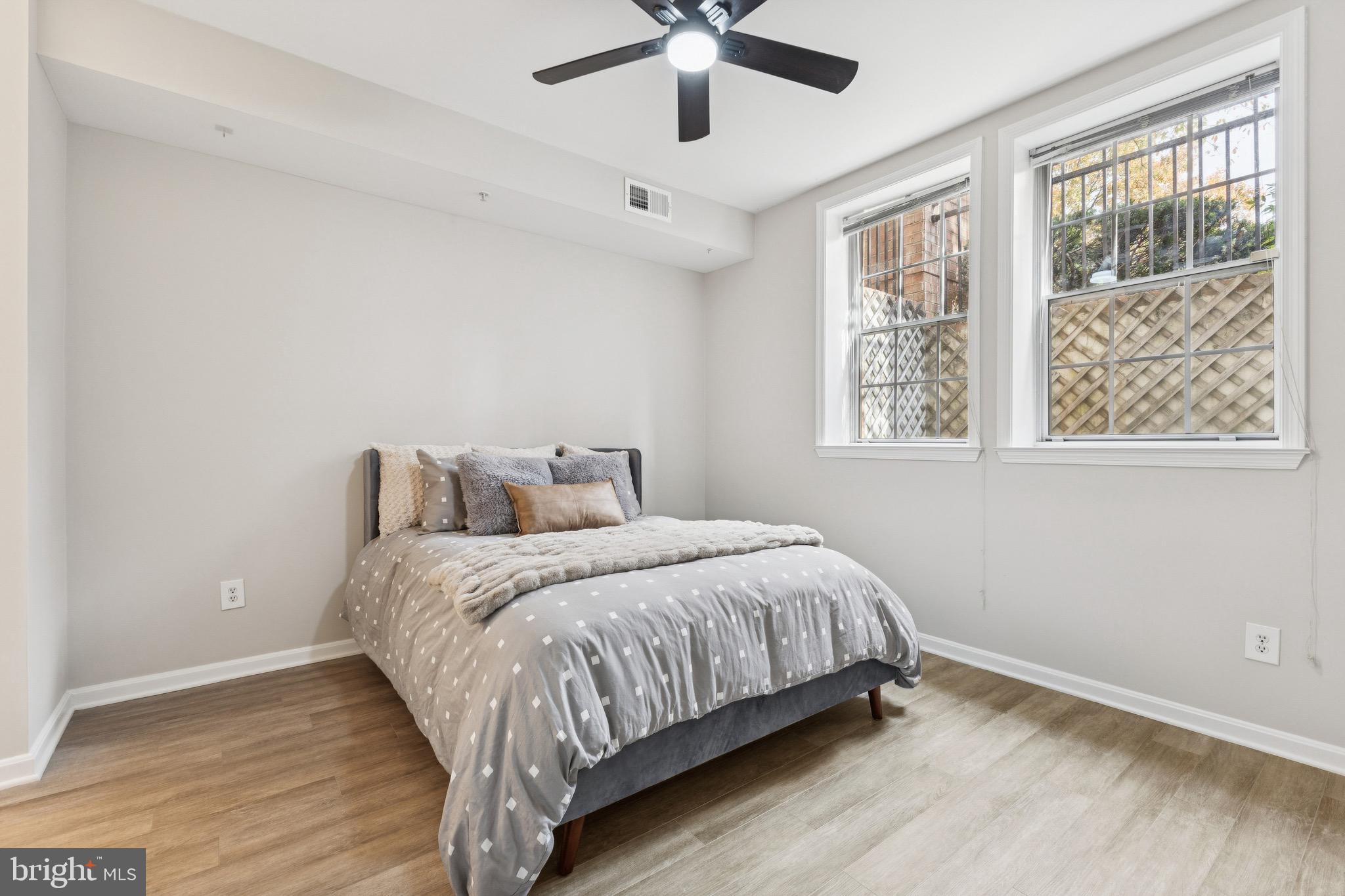 1361 GARDEN WALL CIRCLE 701