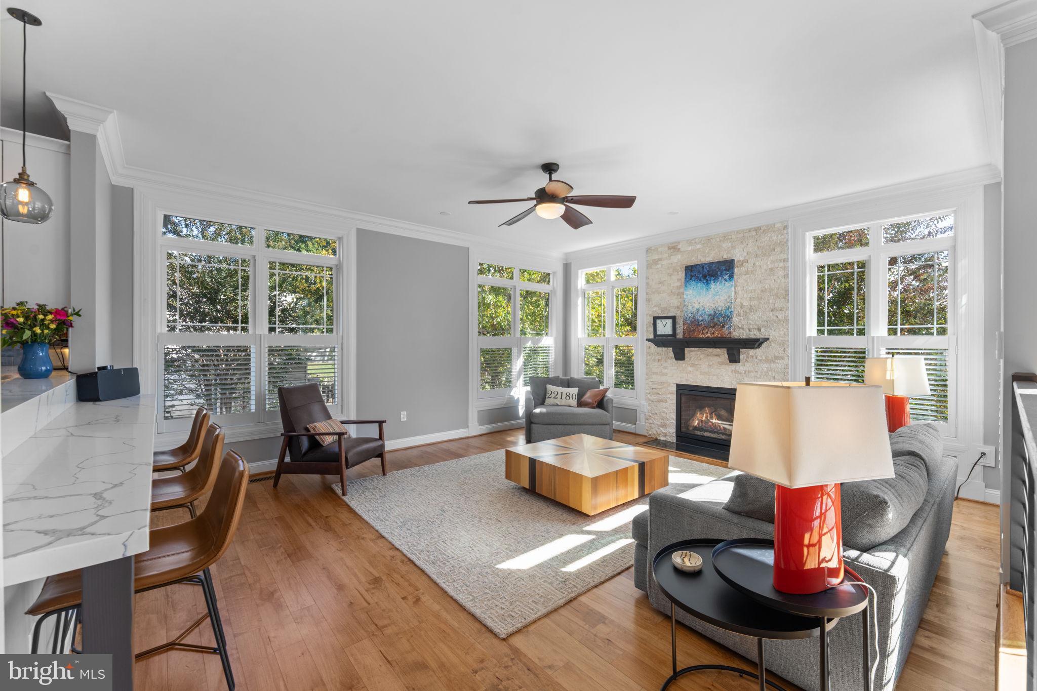 103 MOORE AVENUE SE