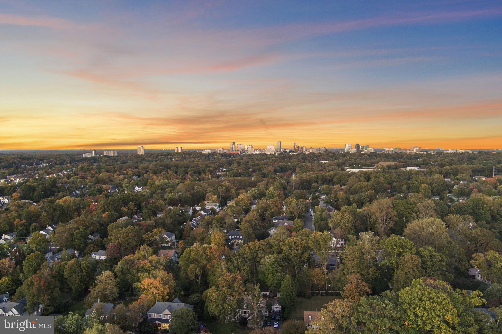 103 MOORE AVENUE SE