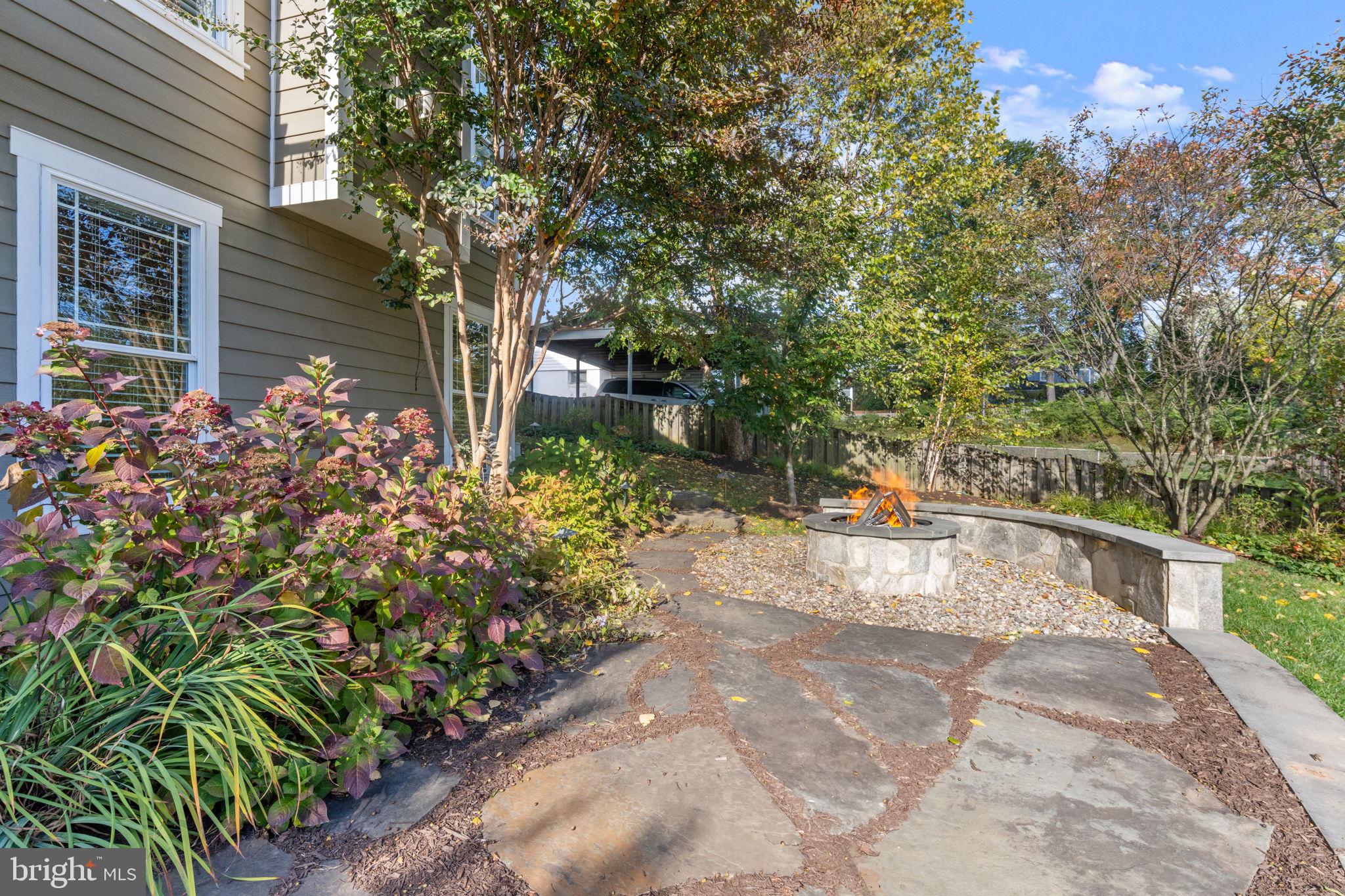 103 MOORE AVENUE SE