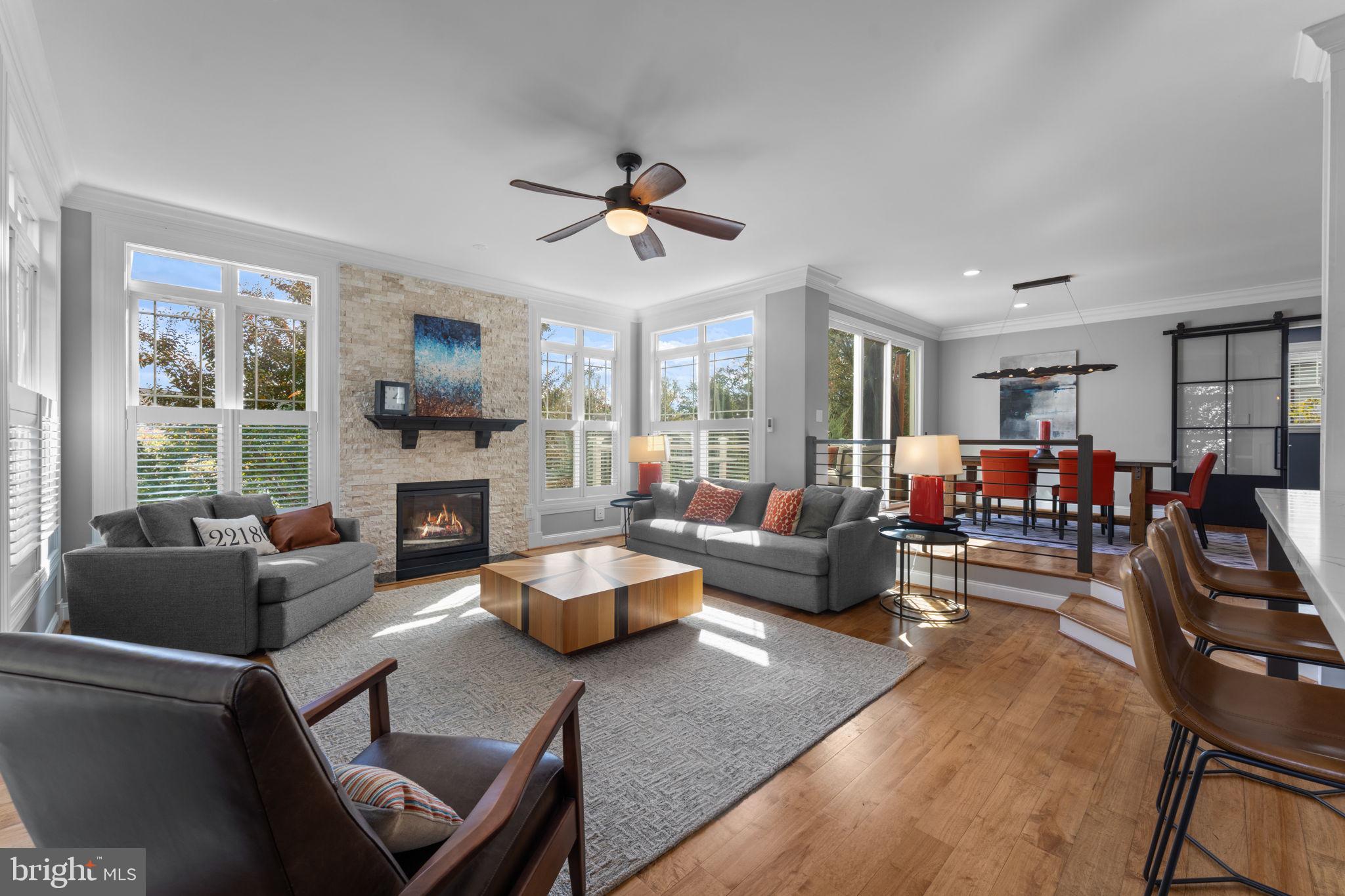 103 MOORE AVENUE SE