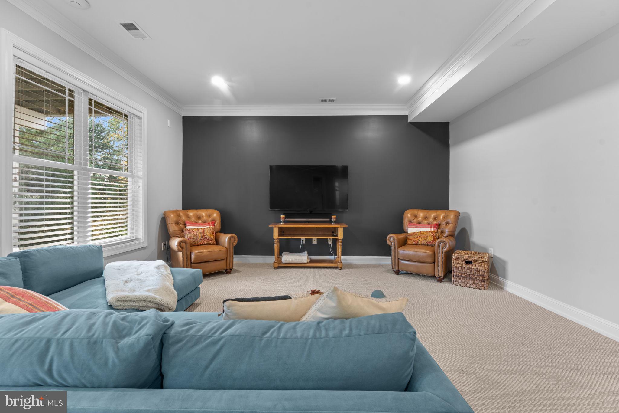 103 MOORE AVENUE SE
