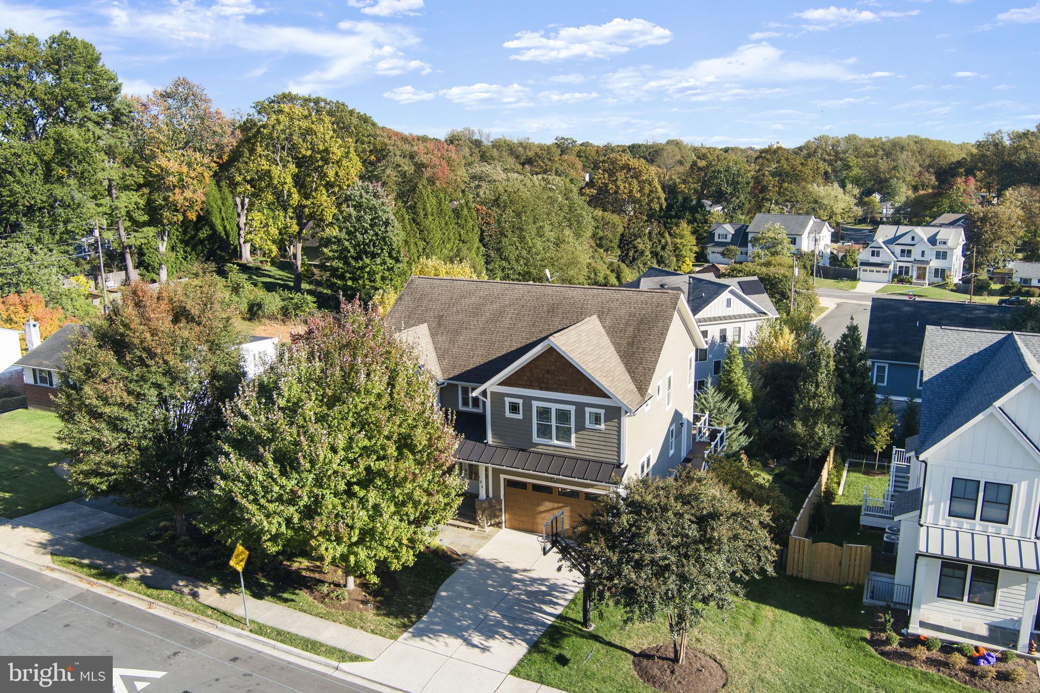 103 MOORE AVENUE SE