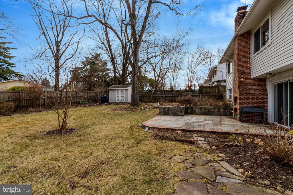 6009 JENNINGS LANE