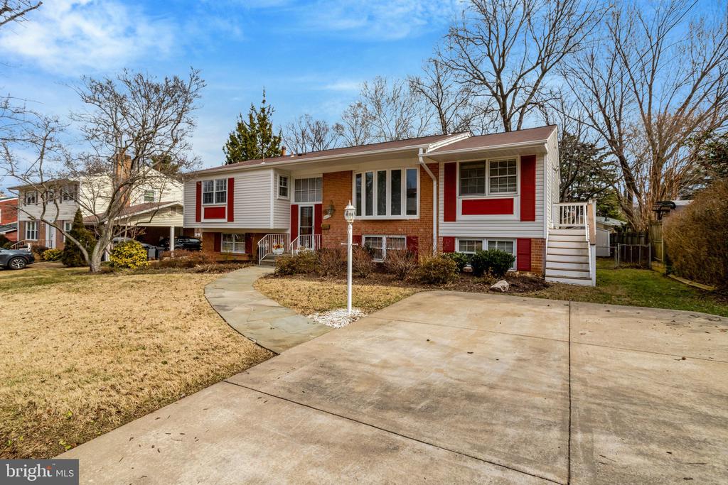 6009 JENNINGS LANE