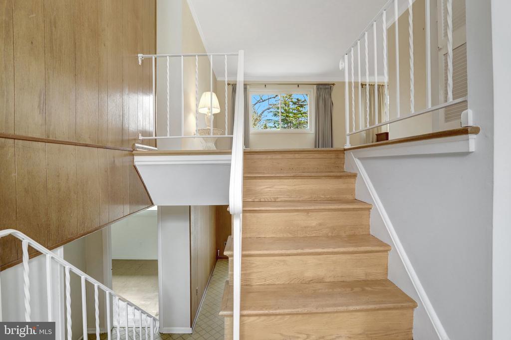6009 JENNINGS LANE