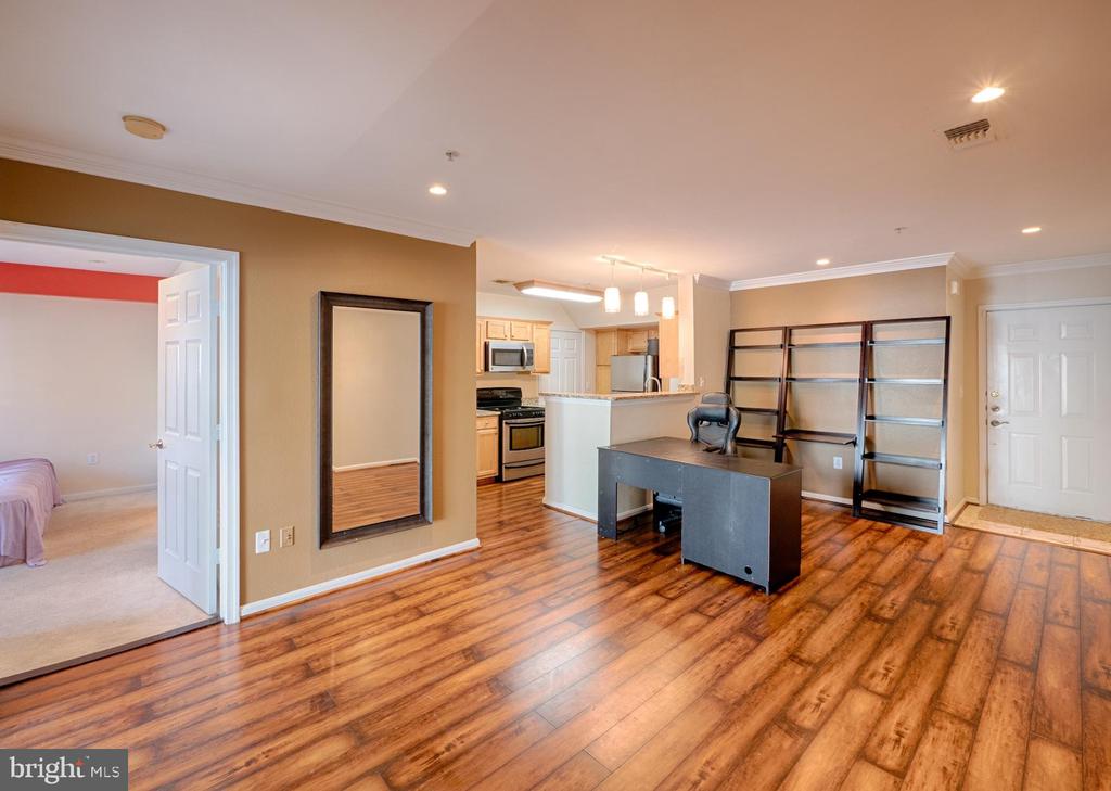 12854 FAIR BRIAR LANE