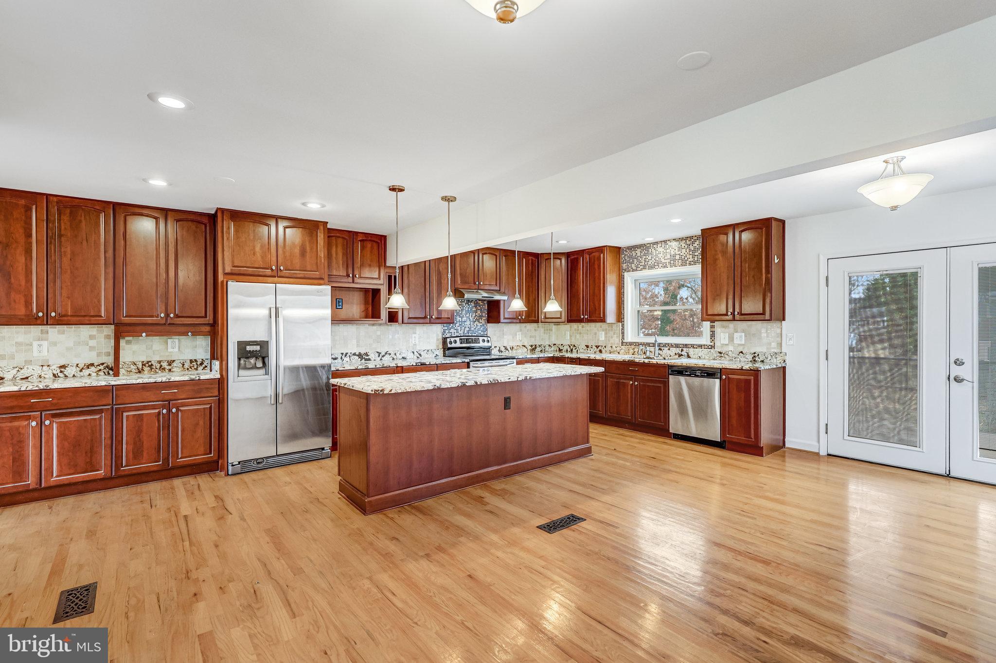 6408 MARYVIEW STREET