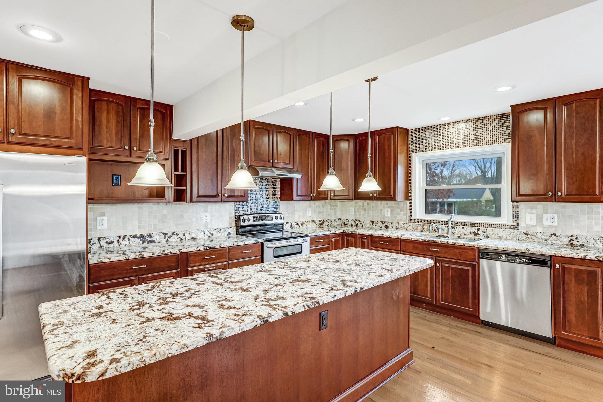 6408 MARYVIEW STREET