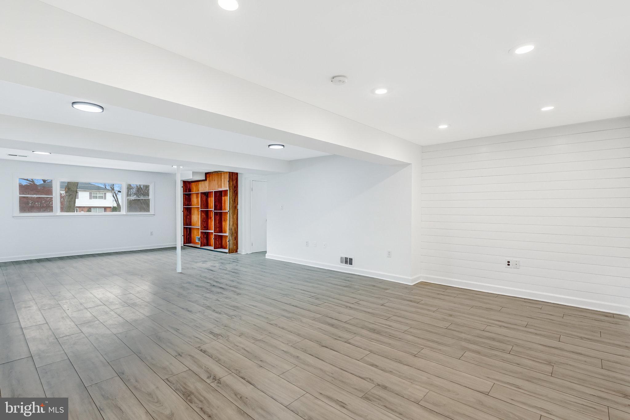 6408 MARYVIEW STREET