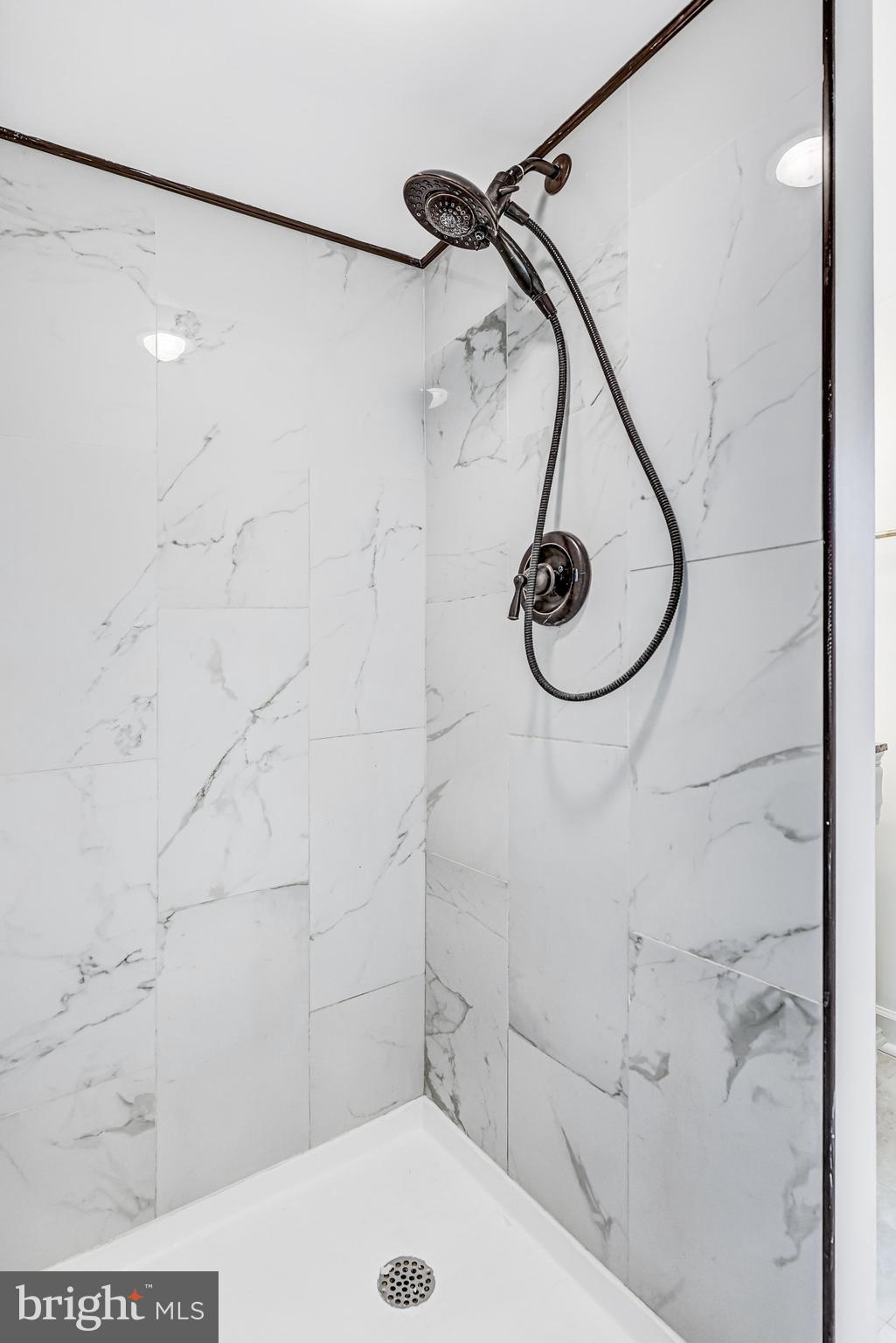 6408 MARYVIEW STREET