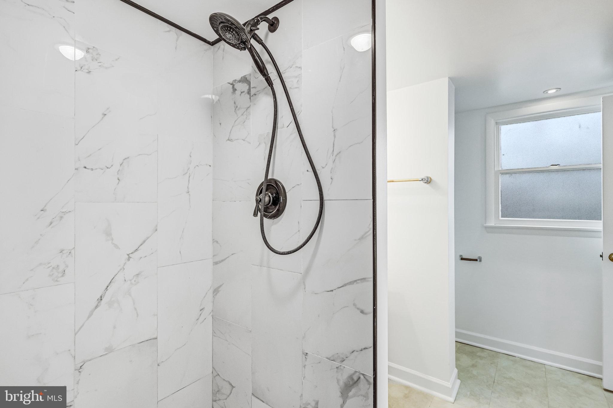 6408 MARYVIEW STREET