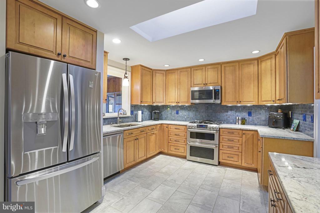 4402 MEDFORD DRIVE