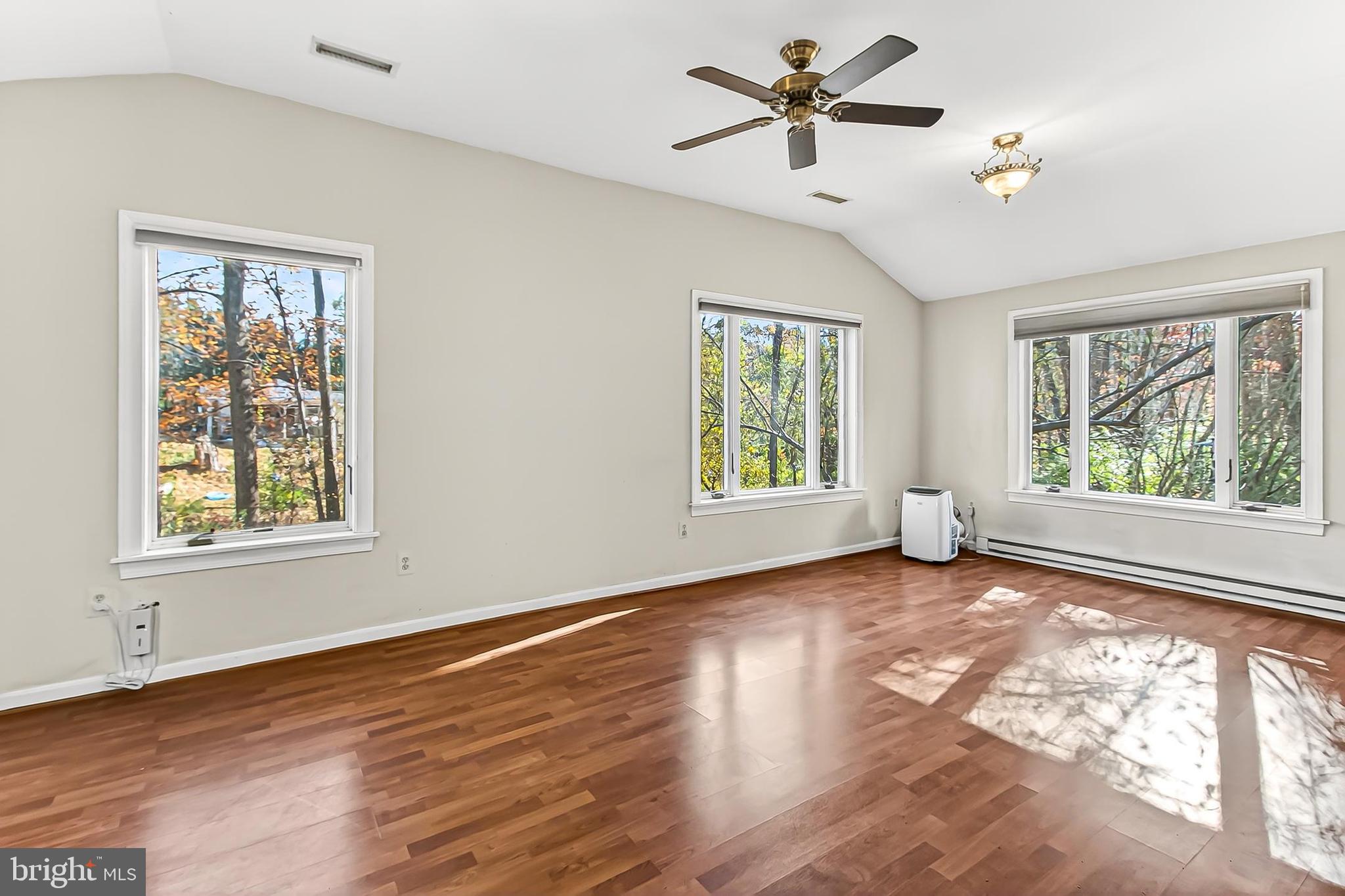 11415 FAIRFAX STATION ROAD