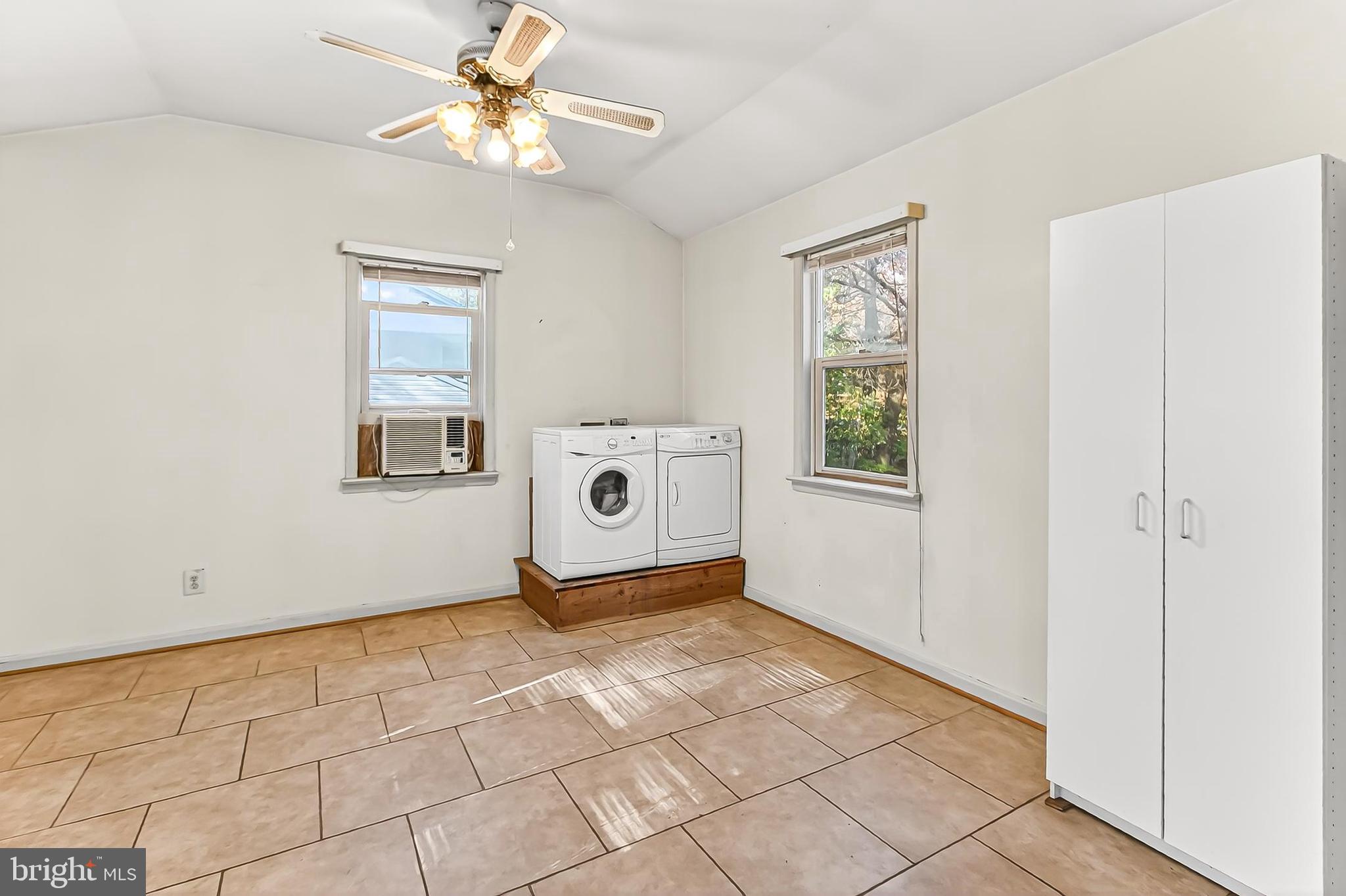 11415 FAIRFAX STATION ROAD