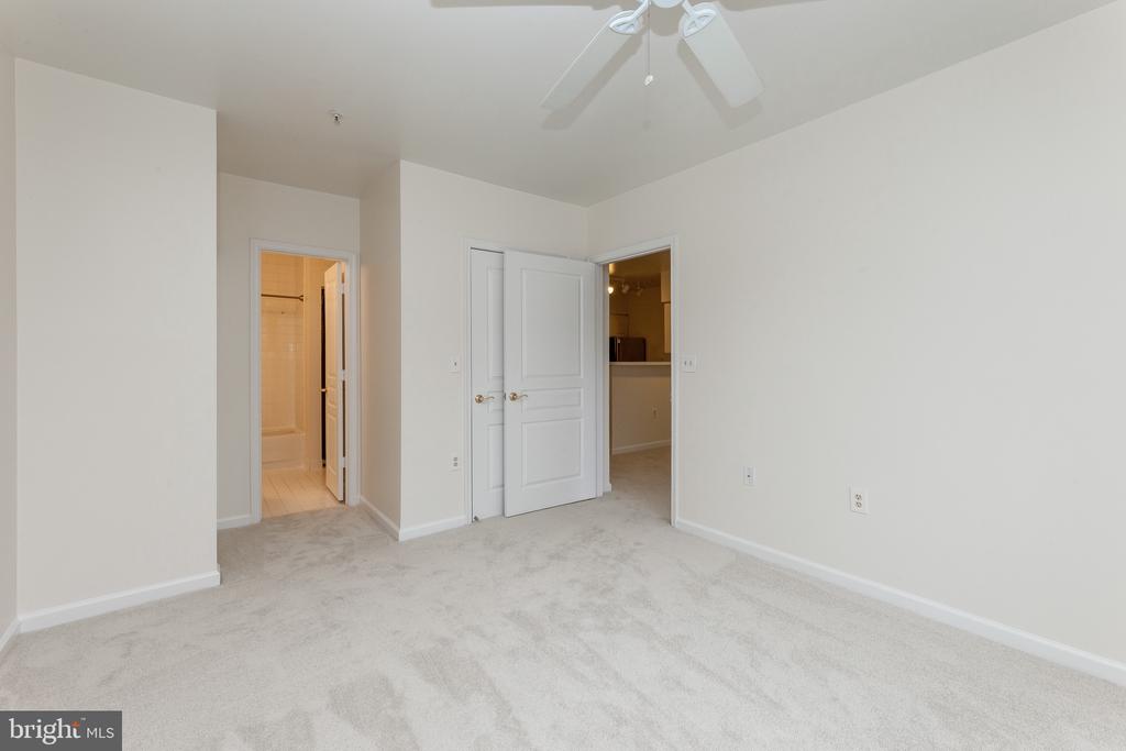 2204 WESTCOURT LANE 201