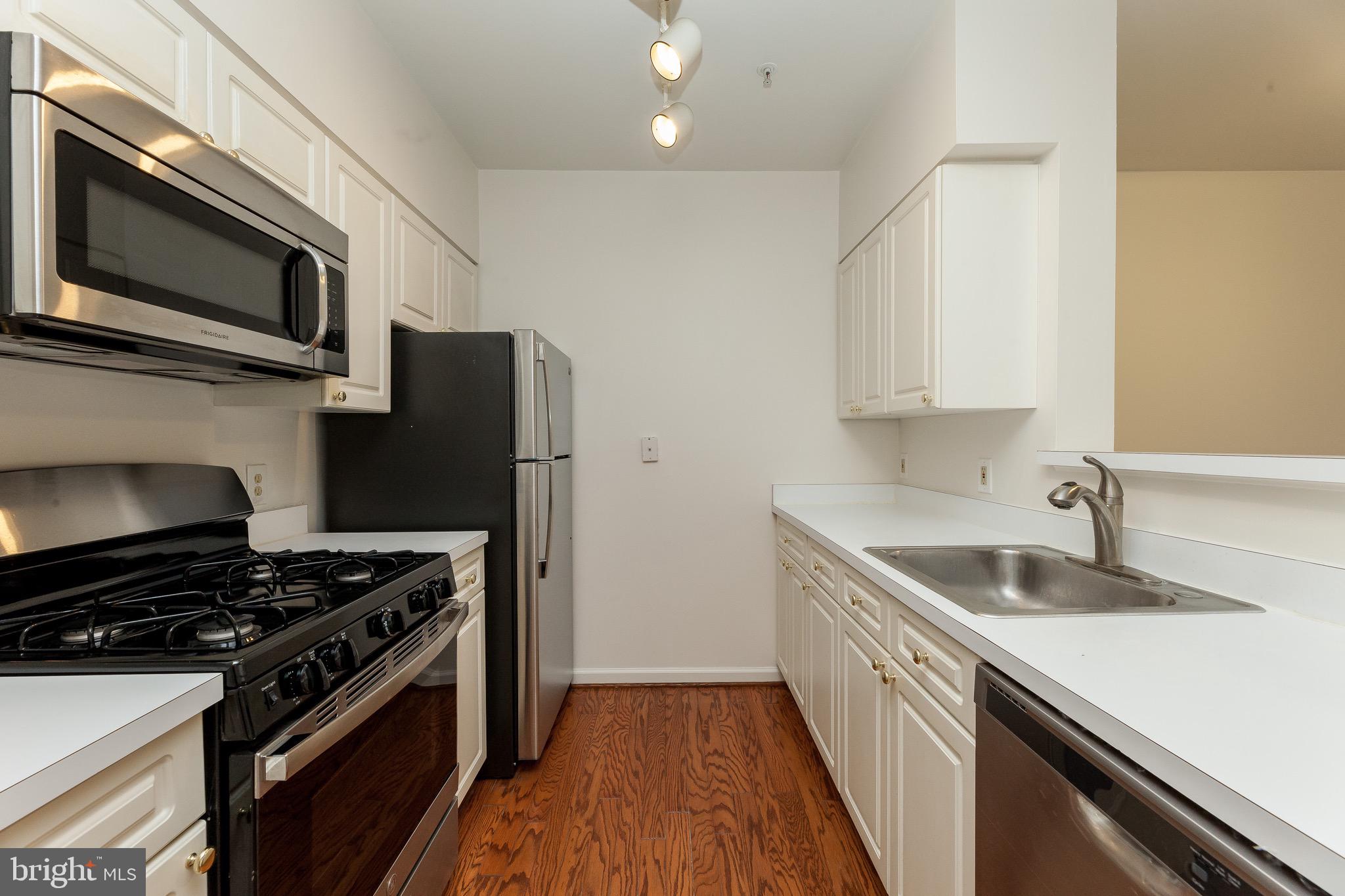 2204 WESTCOURT LANE 201