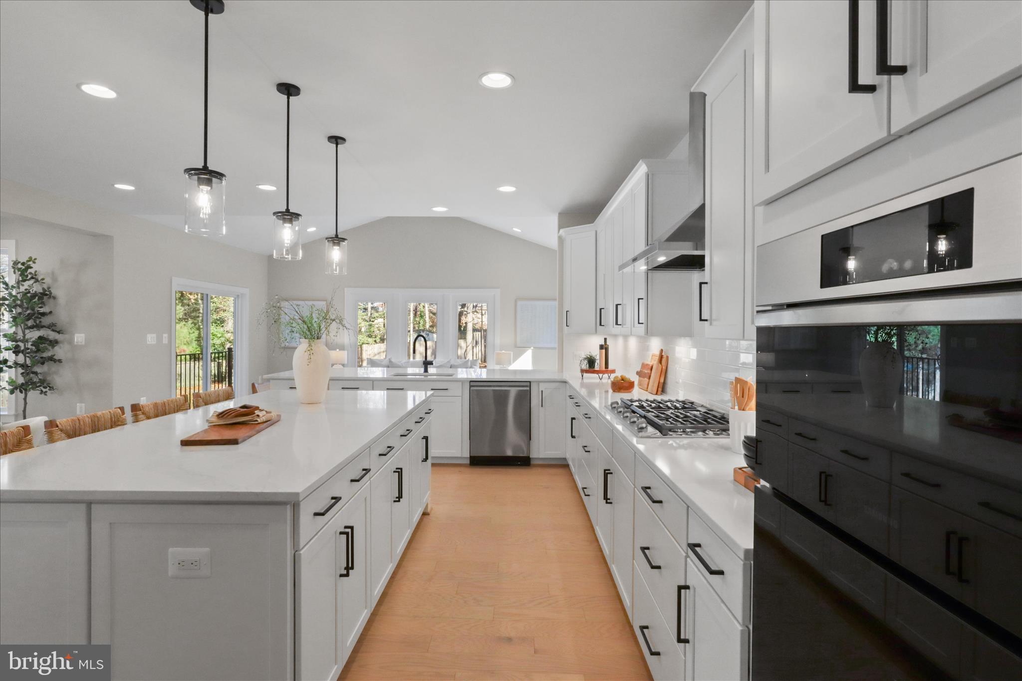 1416 DESALE STREET SW