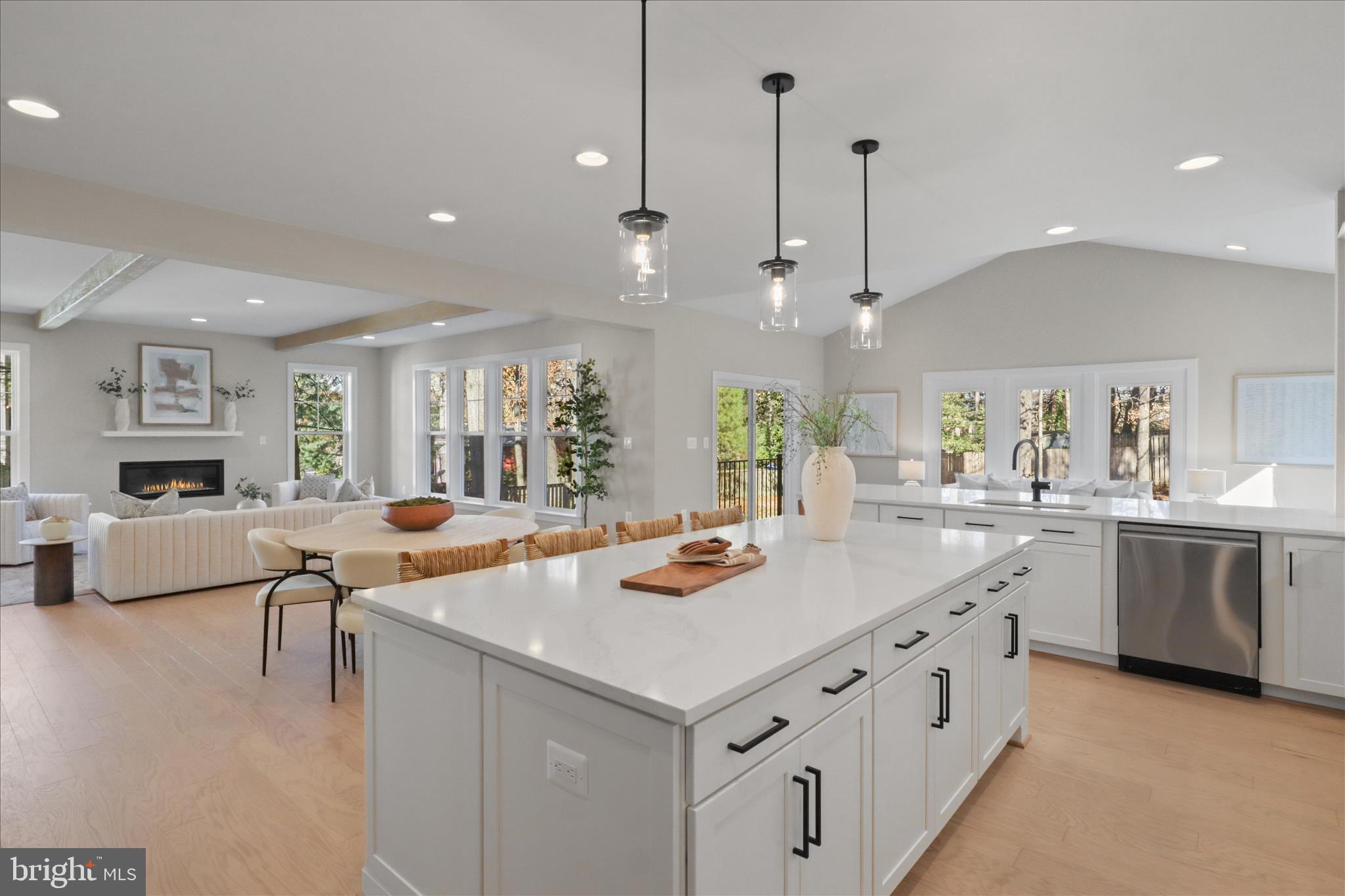 1416 DESALE STREET SW